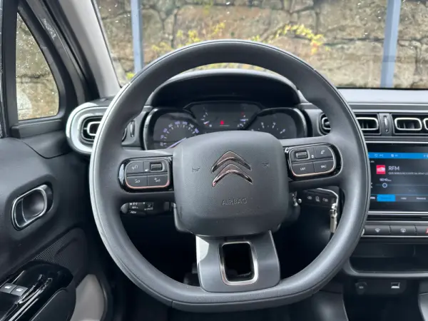 Citroen C3 1.2 PureTech Shine 16