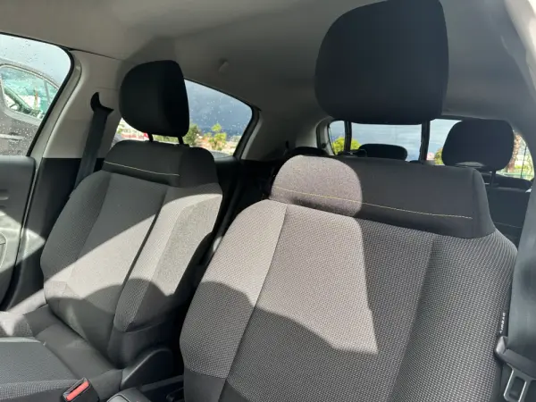 Citroen C3 1.2 PureTech Shine 23