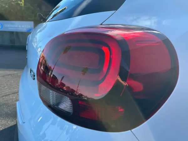Citroen C3 1.2 PureTech Shine 12