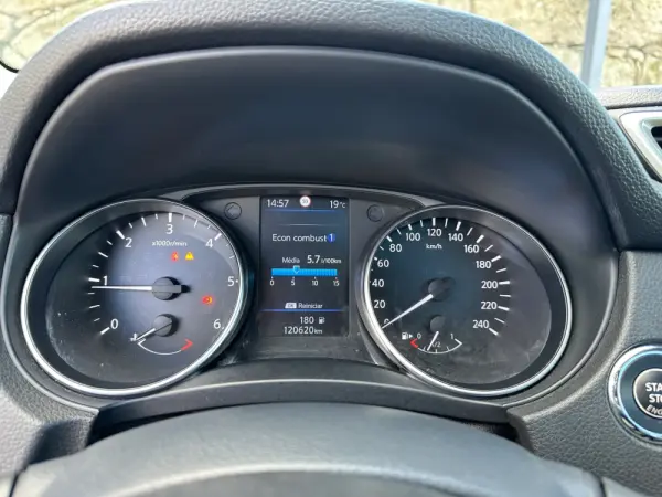 Nissan Qashqai 1.5 dCi Tekna+ 22