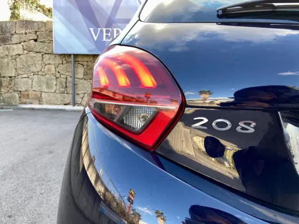 Peugeot 208 1.5 BlueHDi Active 5