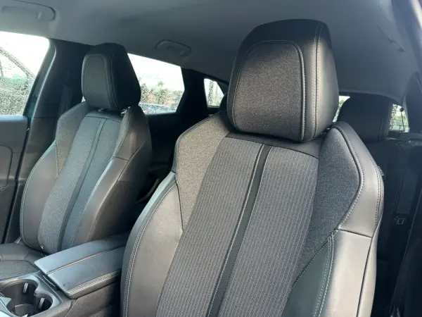 Peugeot 3008 1.5 BlueHDi Allure Pack 26