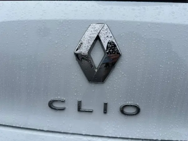 Renault Clio 1.5 Blue dCi Intens 12