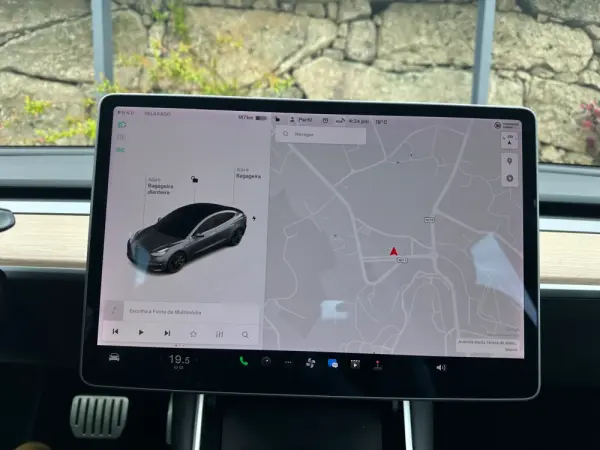 Tesla Model 3 Performance Tração Integral 21