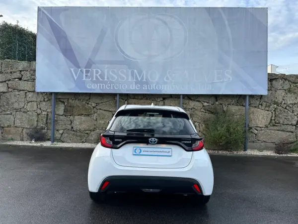 Toyota Yaris 1.5 HDF Comfort Plus 12