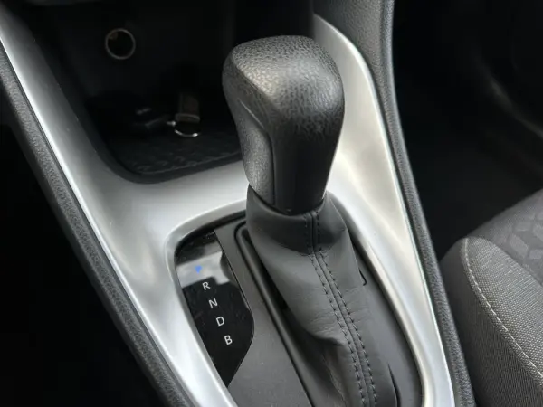 Toyota Yaris 1.5 HDF Comfort Plus 25