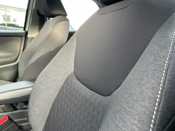 Toyota Yaris 1.5 HDF Comfort Plus 28