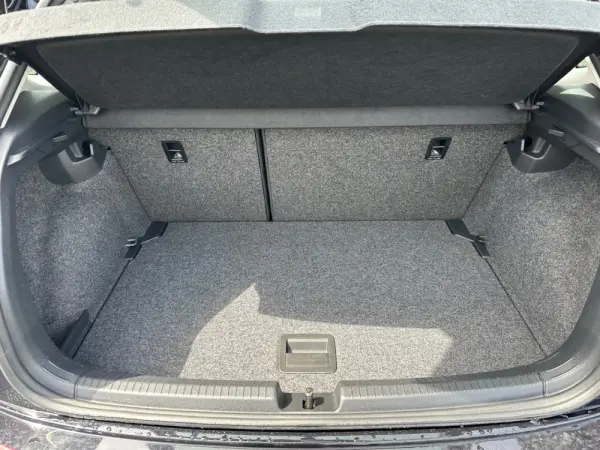 Volkswagen Polo 1.6 TDI Confortline 30
