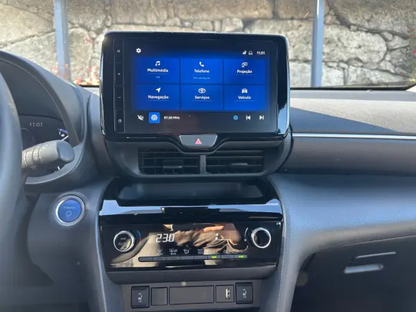 Toyota Yaris Cross 1.5 HDF Exclusive 18