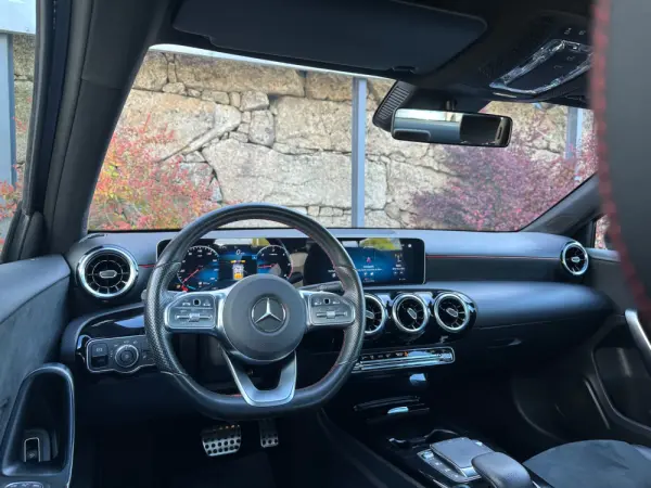 Mercedes-Benz A 180 Limousine d AMG Line Aut. 3