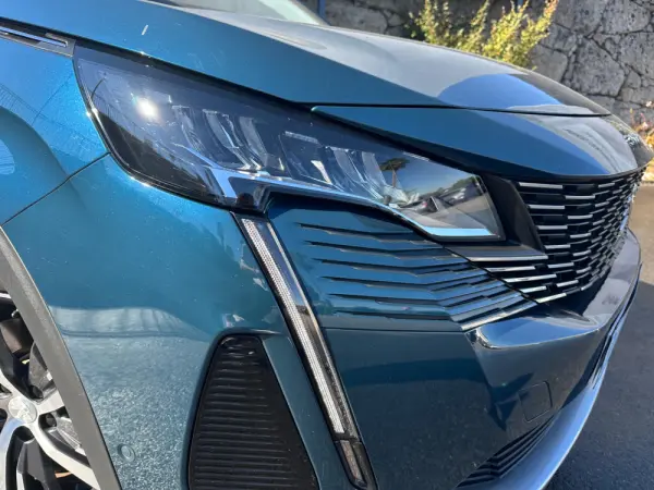 Peugeot 3008 1.6 Hybrid4 Allure e-EAT8 3