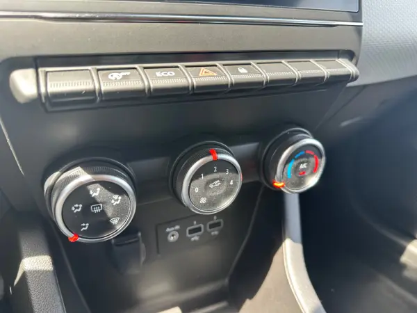 Renault Clio 1.5 Blue dCi Intens 23