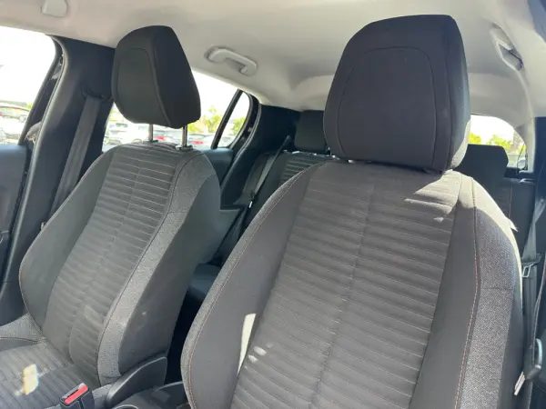 Peugeot 208 1.2 PureTech Active 25