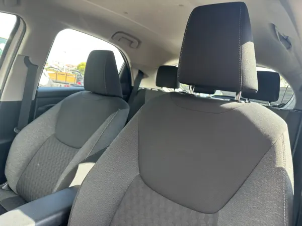 Toyota Yaris 1.5 HDF Business 27