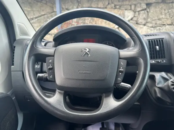 Peugeot Boxer 2.2 BlueHDi 335 L3 CD 22