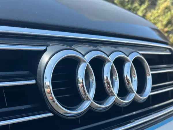 Audi A4 Avant 2.0 TDI S-line 4