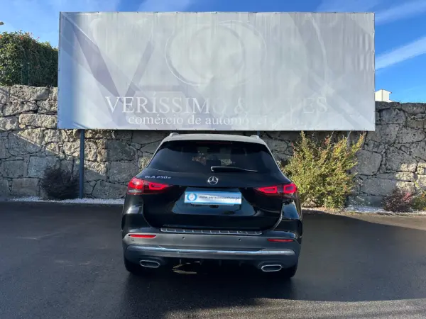Mercedes-Benz GLA 250 e 8G-DCT AMG Line 15