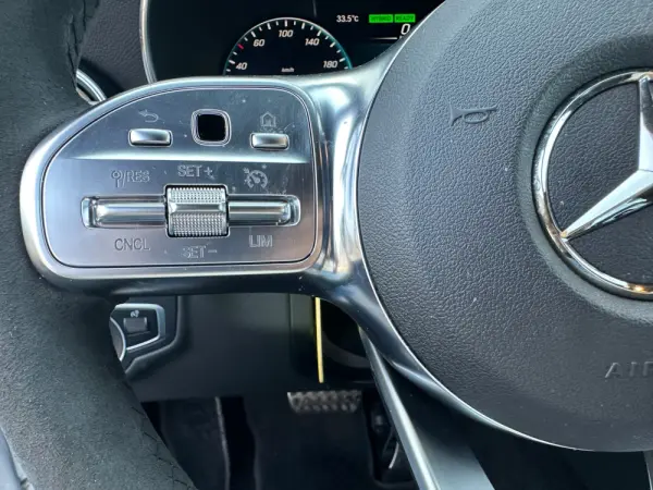 Mercedes-Benz C 300 de AMG Line 24