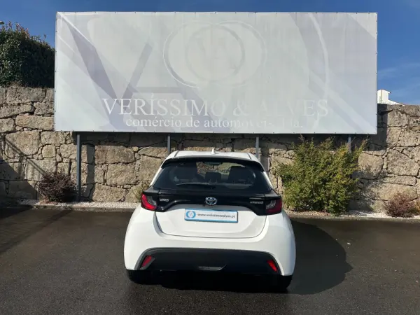 Toyota Yaris 1.5 HDF Business 13