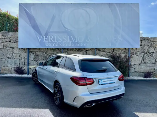 Mercedes-Benz C 300 de AMG Line 2