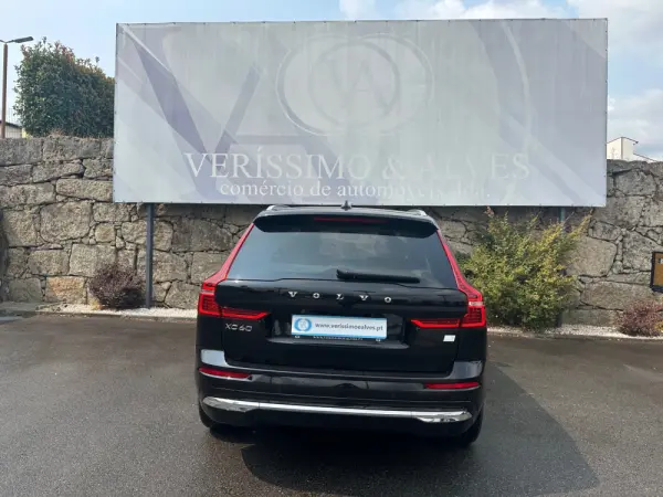 Volvo XC 60 2.0 T6 PHEV R-Design AWD 13