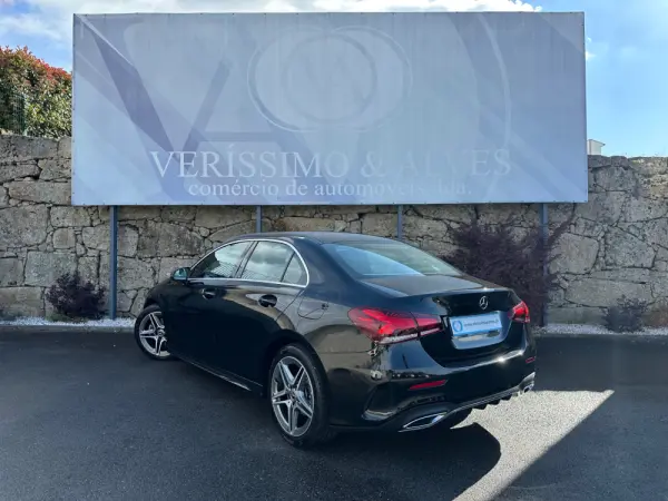 Mercedes-Benz A 180 Limousine d AMG Line Aut. 12