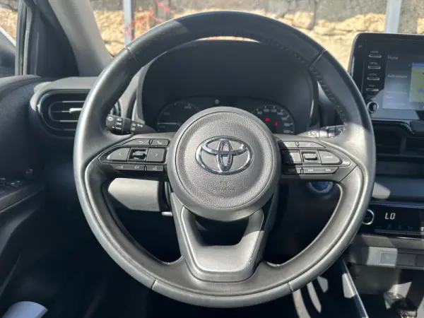Toyota Yaris 1.5 HDF Business 17