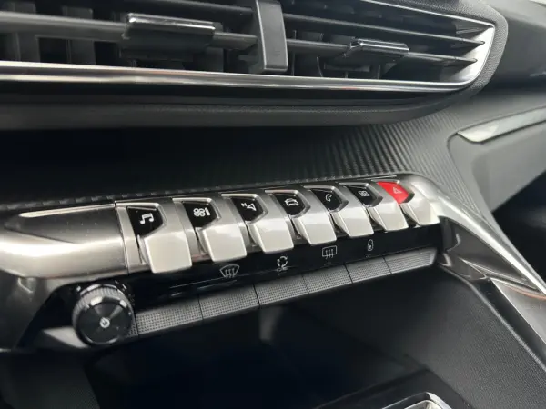 Peugeot 5008 1.5 BlueHDi Allure EAT8 25