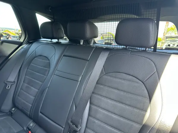 Mercedes-Benz C 300 de AMG Line 34