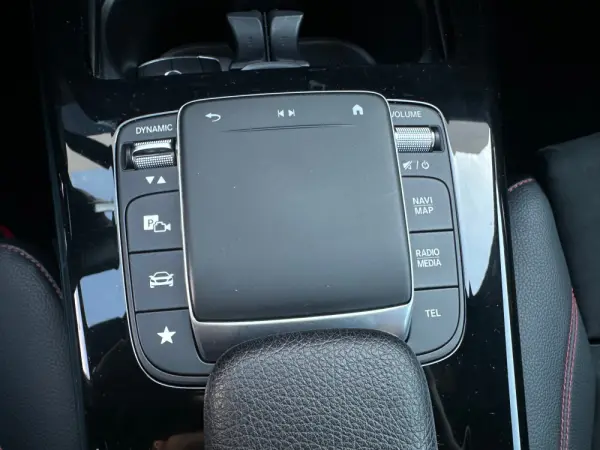 Mercedes-Benz A 180 Limousine d AMG Line Aut. 24