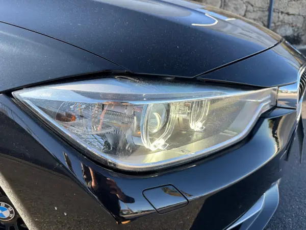 BMW 318 d Line Sport 5