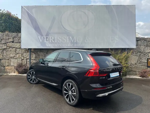 Volvo XC 60 2.0 T6 PHEV R-Design AWD 2