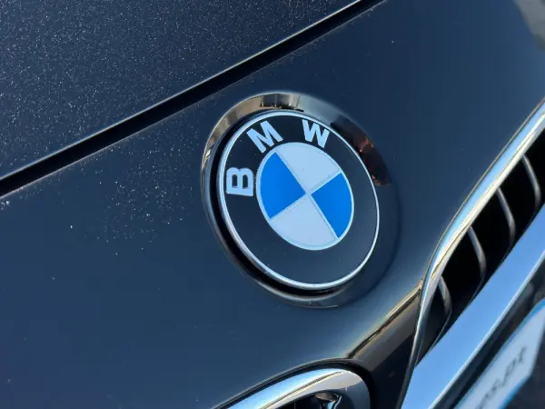 BMW 318 d Line Sport 4