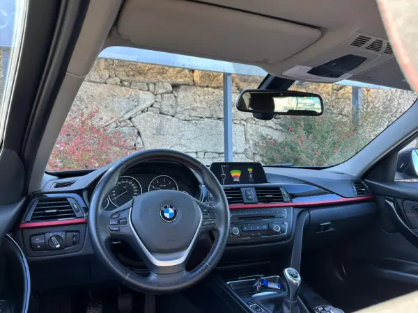 BMW 318 d Line Sport 3