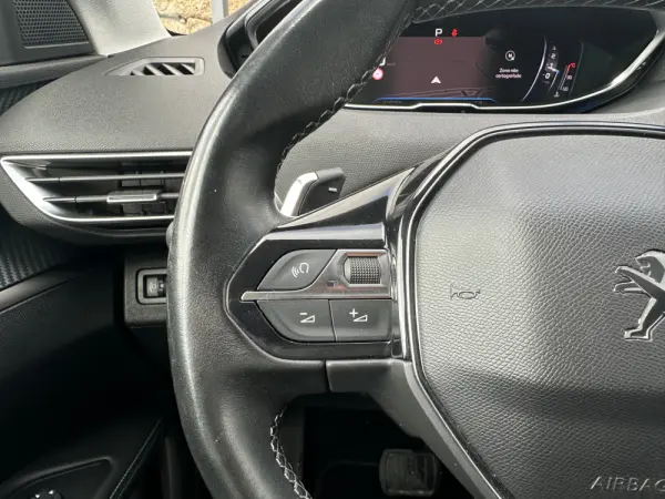 Peugeot 5008 1.5 BlueHDi Allure EAT8 19