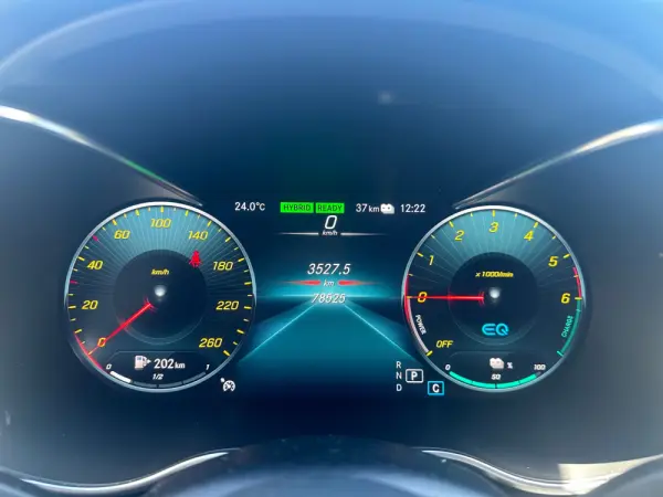 Mercedes-Benz C 300 de AMG Line 20