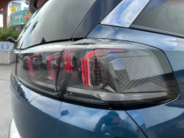 Peugeot 5008 1.5 BlueHDi Allure EAT8 4