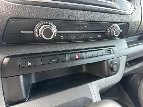Opel Vivaro 2.0 CDTi L3H1 16