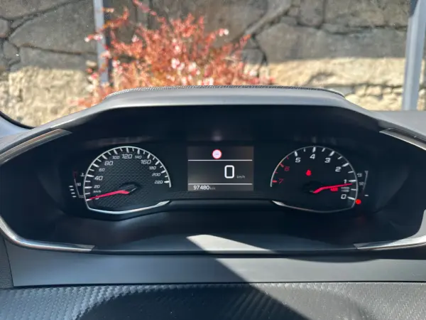 Peugeot 208 1.2 PureTech Active 19