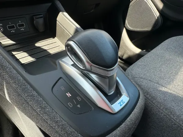 Renault Zoe (c/ Bateria) Limited 50 25