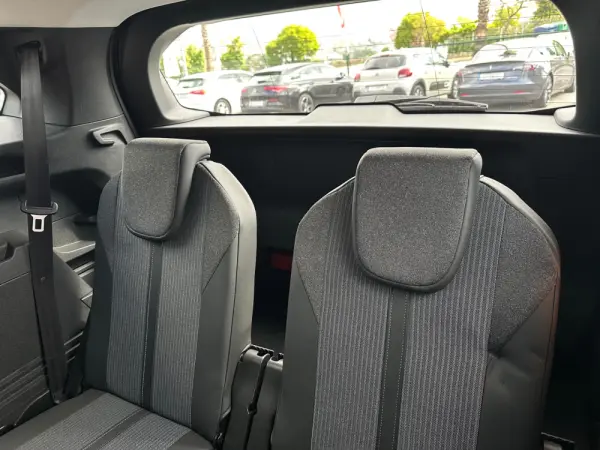 Peugeot 5008 1.5 BlueHDi Allure EAT8 31