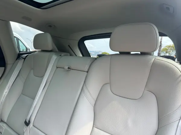 Volvo XC 60 2.0 T6 PHEV R-Design AWD 28