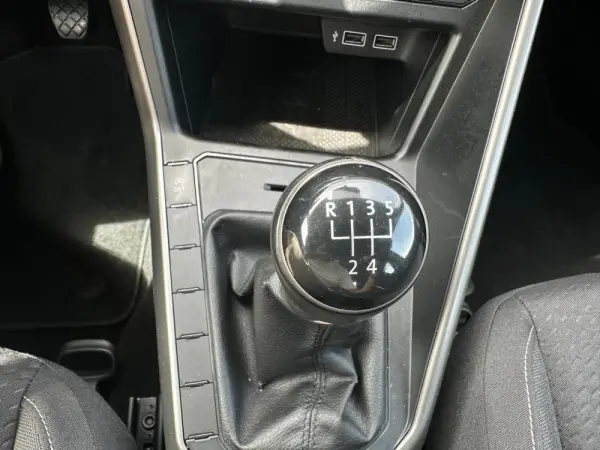 Volkswagen Polo 1.6 TDI Confortline 24