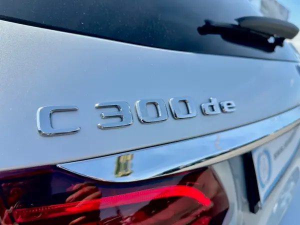 Mercedes-Benz C 300 de AMG Line 16
