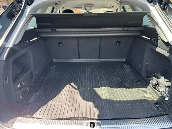Audi A4 Avant 2.0 TDI S-line 31