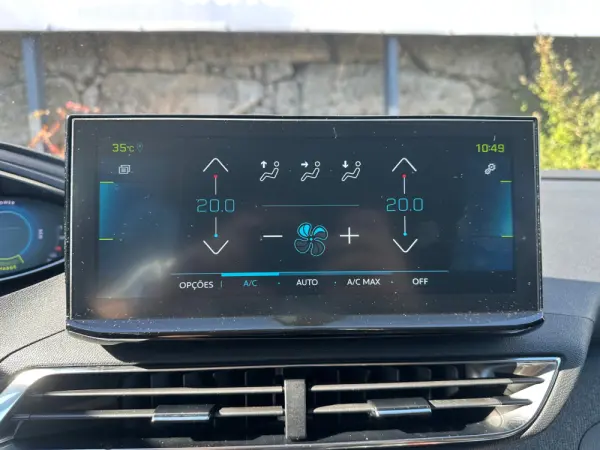 Peugeot 3008 1.6 Hybrid4 Allure e-EAT8 24