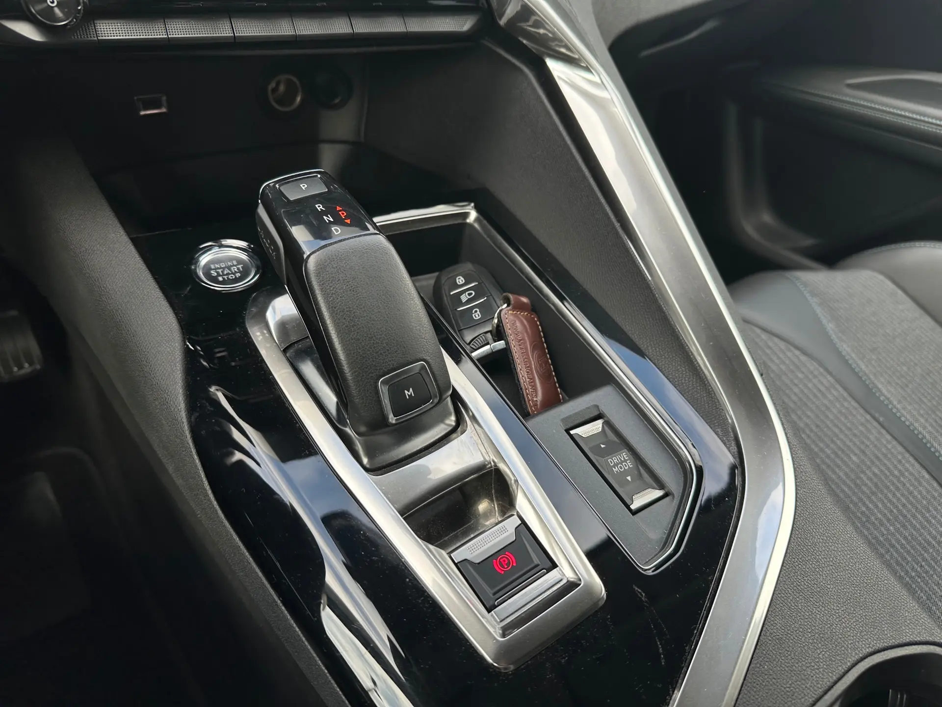 Peugeot 5008 1.5 BlueHDi Allure EAT8 28