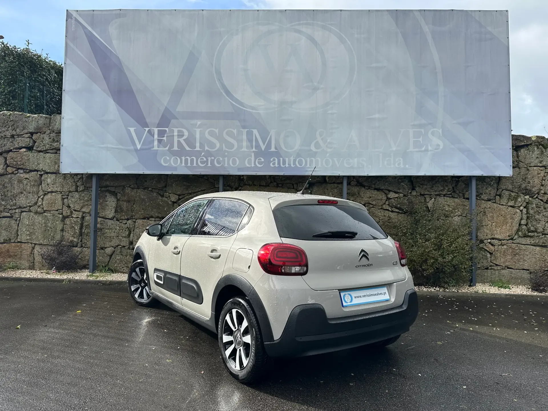 Citroen C3 1.2 PureTech Shine 10