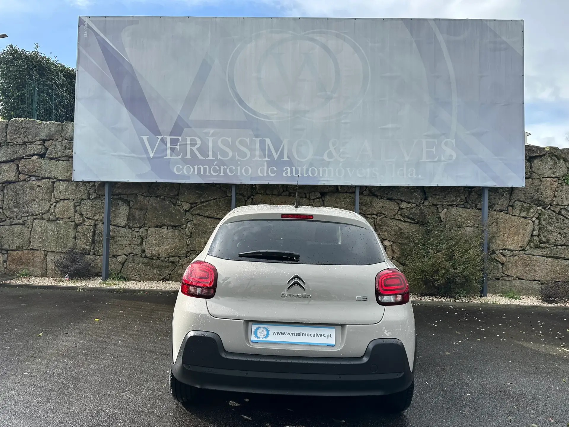Citroen C3 1.2 PureTech Shine 12