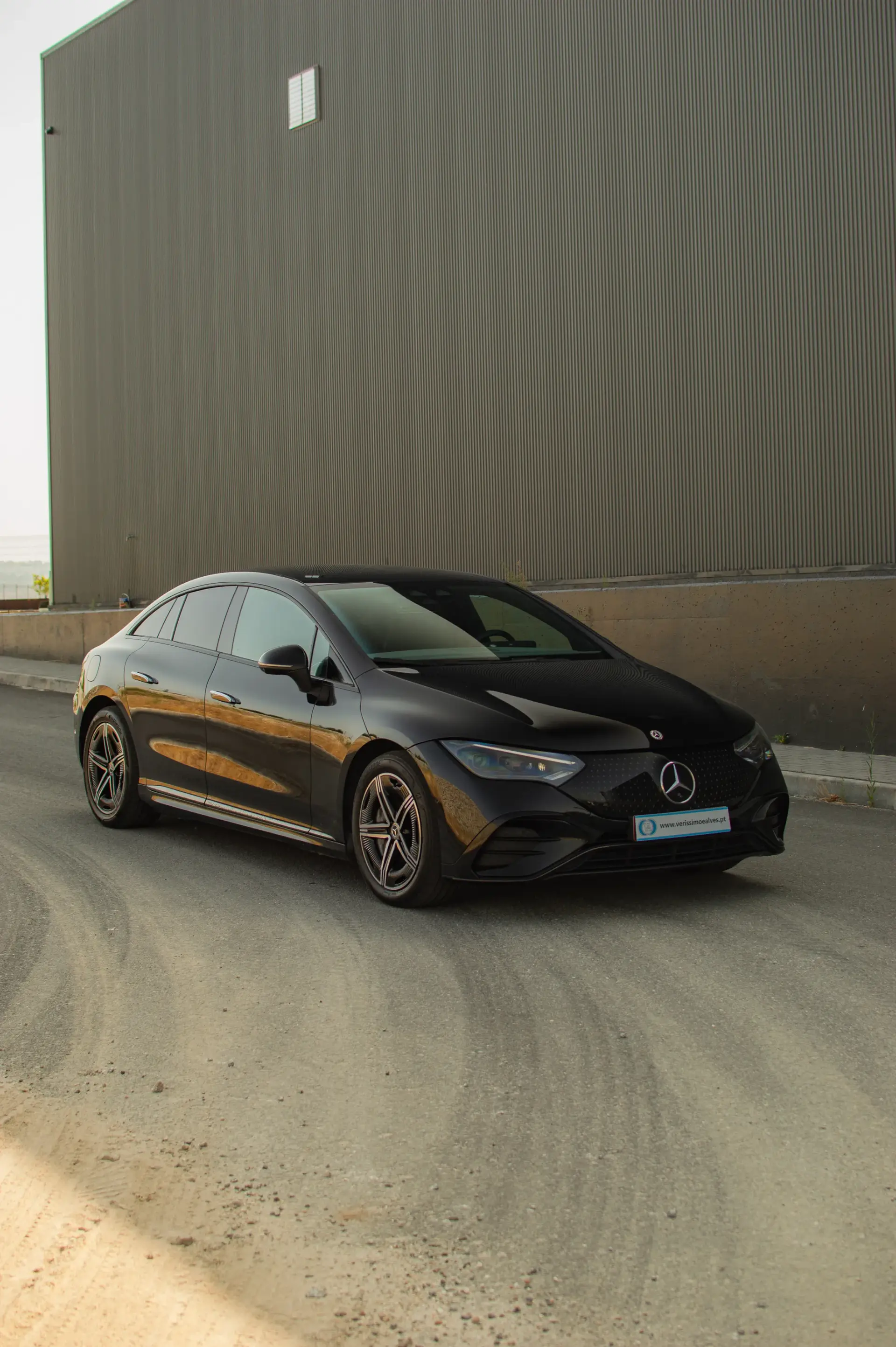 Mercedes-Benz EQE 350 1